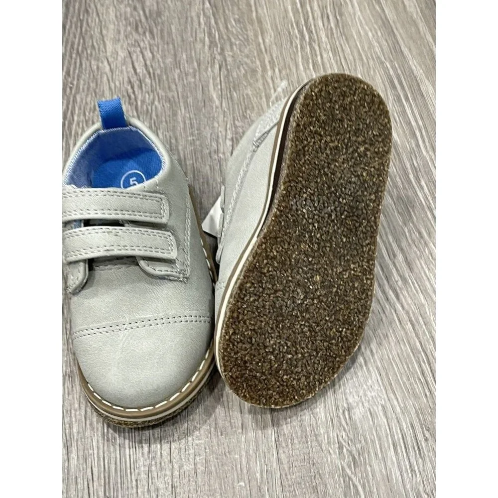 New Cat & Jack Grey Dress Shoes Size 5 J20